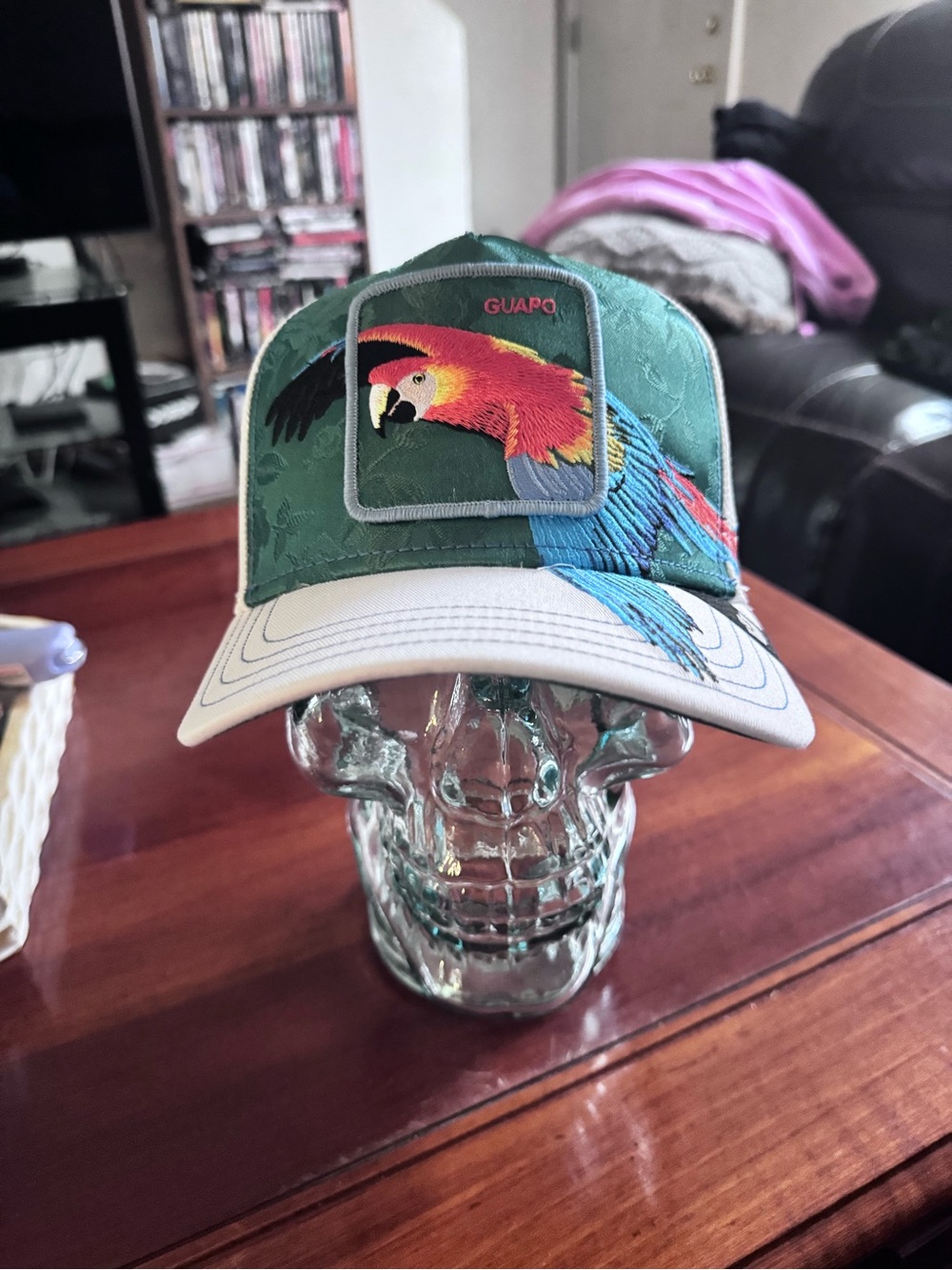 Goorin Bros "Honduras Macaw" Parrot Bird GUAPO Embroidered Hat White Green NWT - Picture 3 of 11